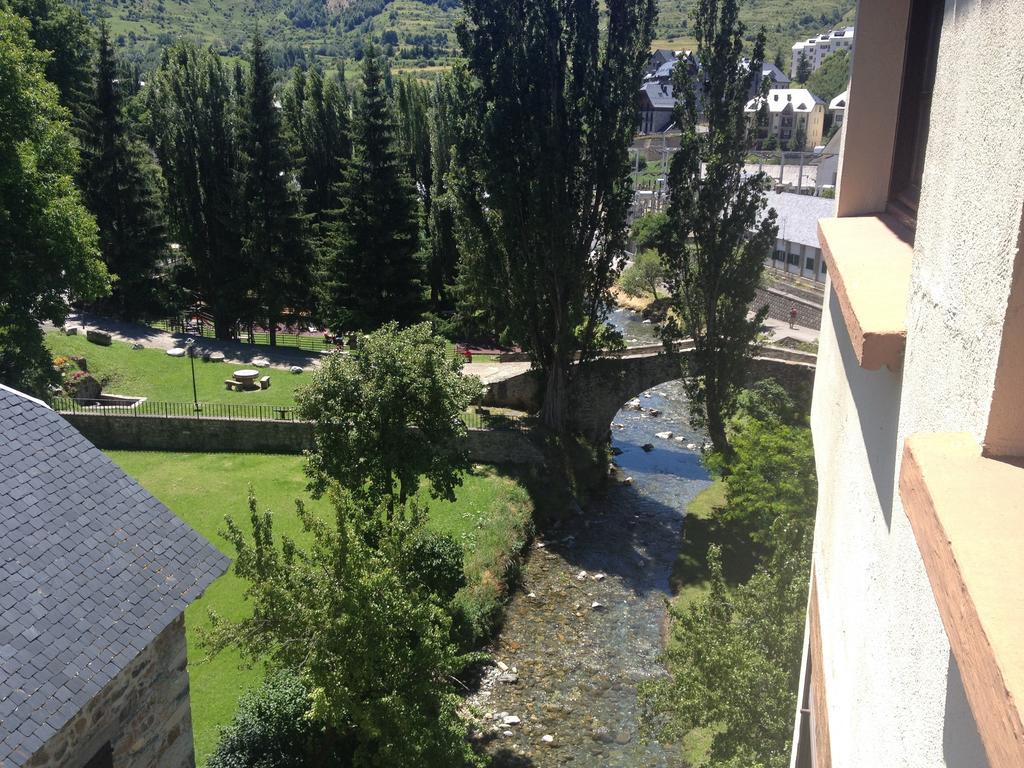 Hostal Centro Sallent de Gállego Exteriér fotografie